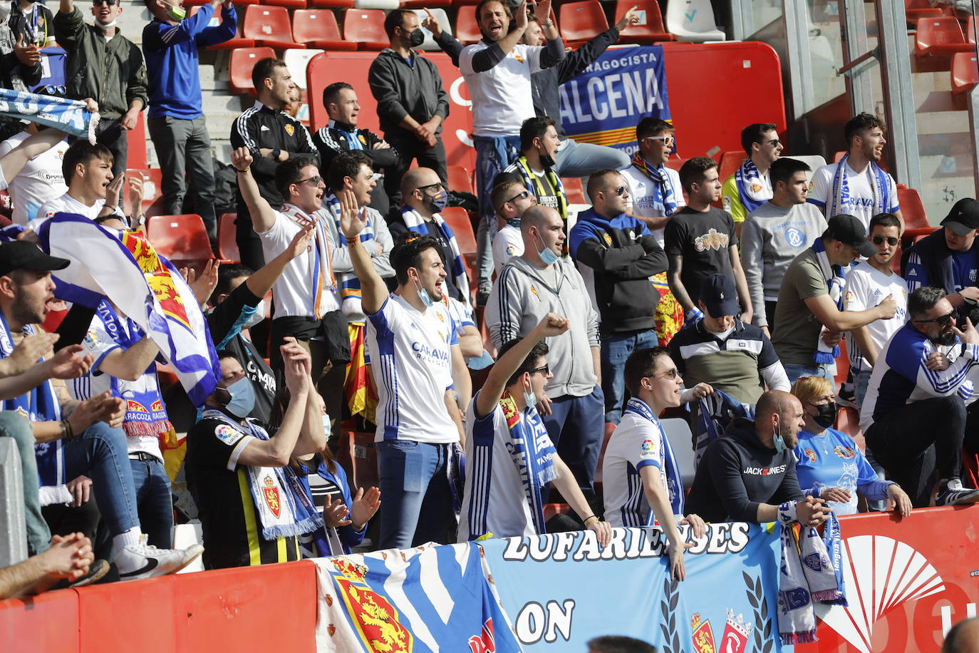 Fotos: ¿Estuviste en el Sporting - Zaragoza? ¡Búscate!