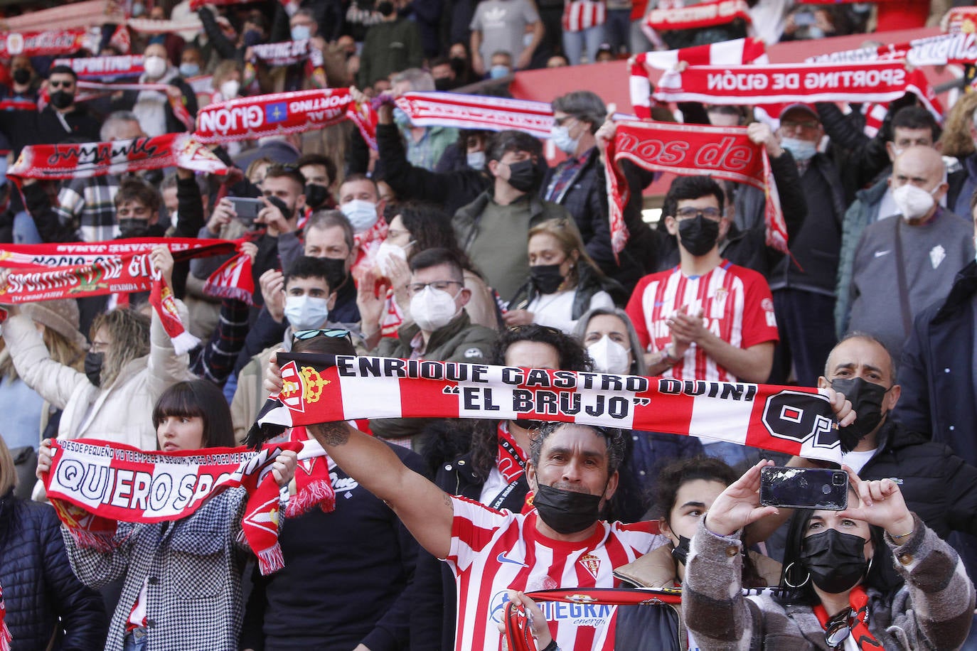 Fotos: ¿Estuviste en el Sporting - Zaragoza? ¡Búscate!