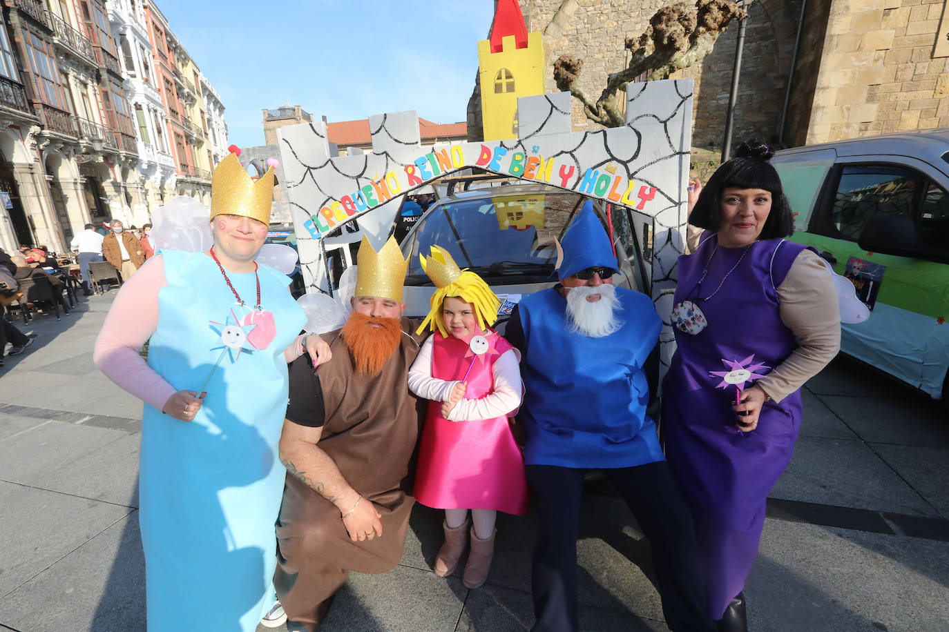 Fotos: De ginkana antroxera por las calles de la villa