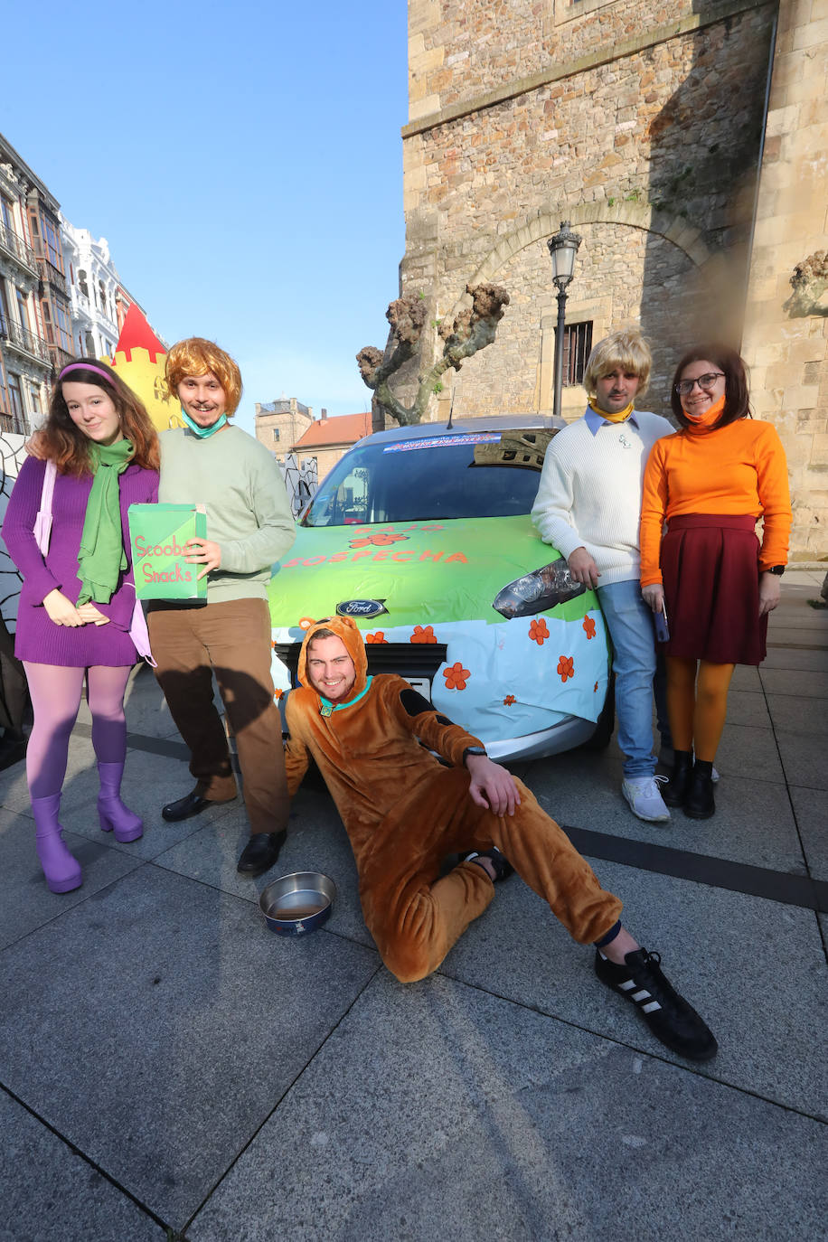 Fotos: De ginkana antroxera por las calles de la villa