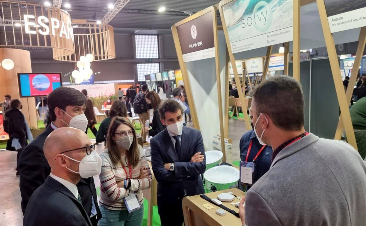 Visita de la delegación asturiana a las 'startups' del Principado presentes en el espacio 4YFN del Mobile World Congress de Bacelona