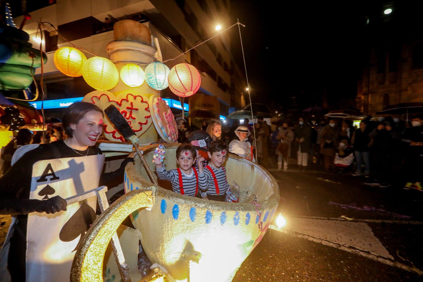 Fotos: Las calles se llenan de fantasía