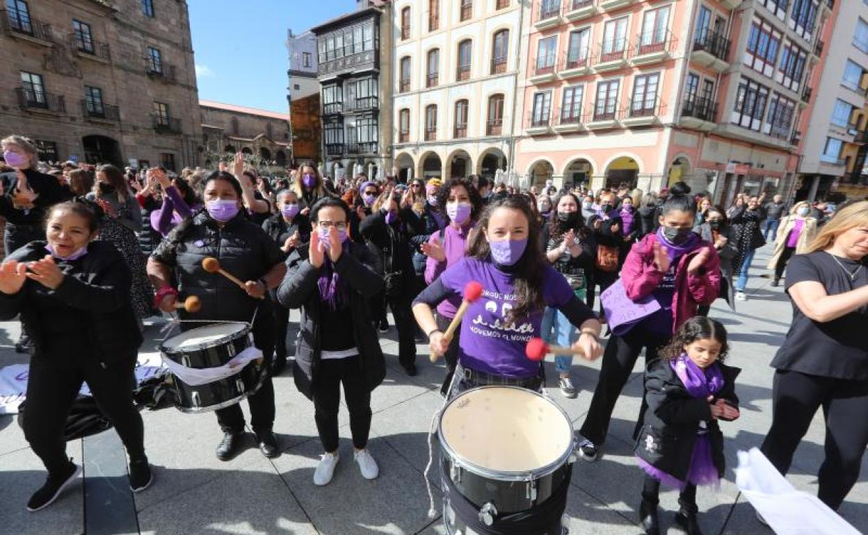 «Estamos con todas: las que estaban, las que somos y las que no están»