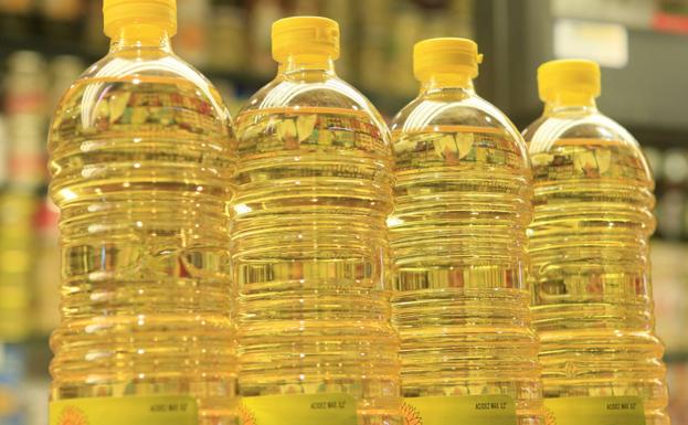 La OCU advierte de que la compra masiva del aceite de girasol subirá los precios