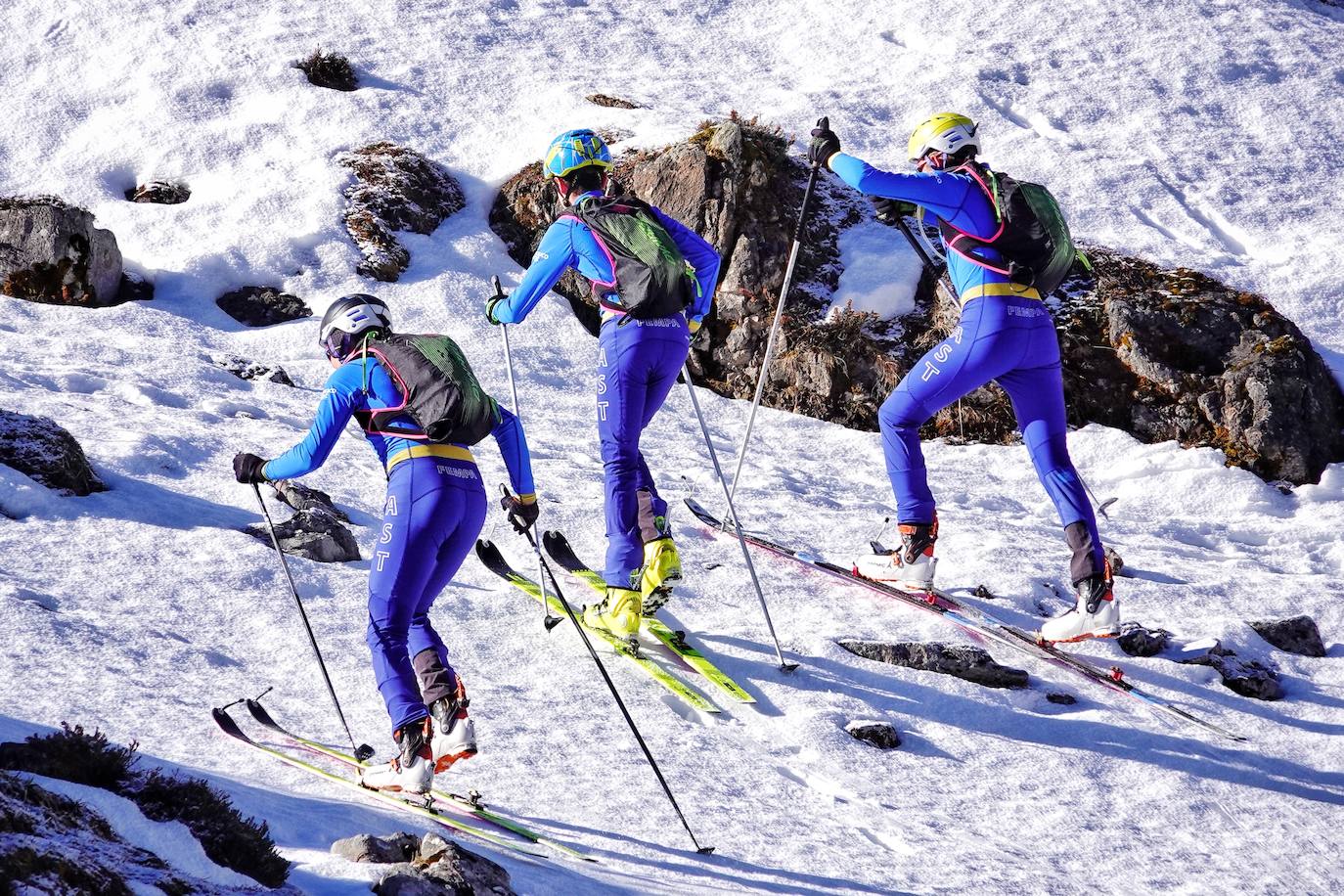 La carrera de esquí de montaña reúne este fin de semana a 120 participantes de toda España y Europa en el macizo de Andara, en los Picos