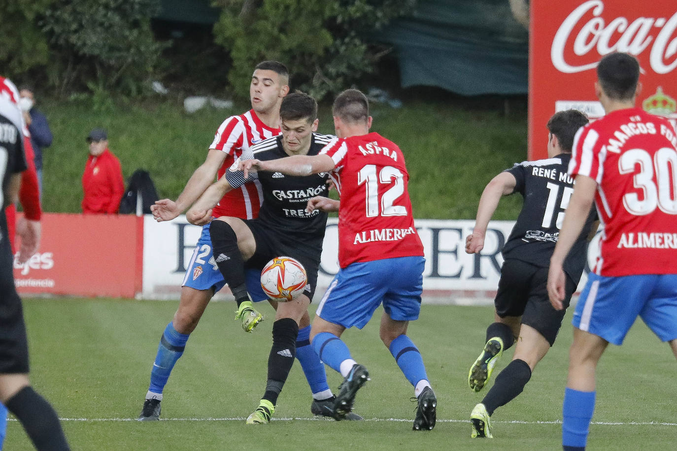 Fotos: Las mejores imágenes del Sporting B - Lealtad