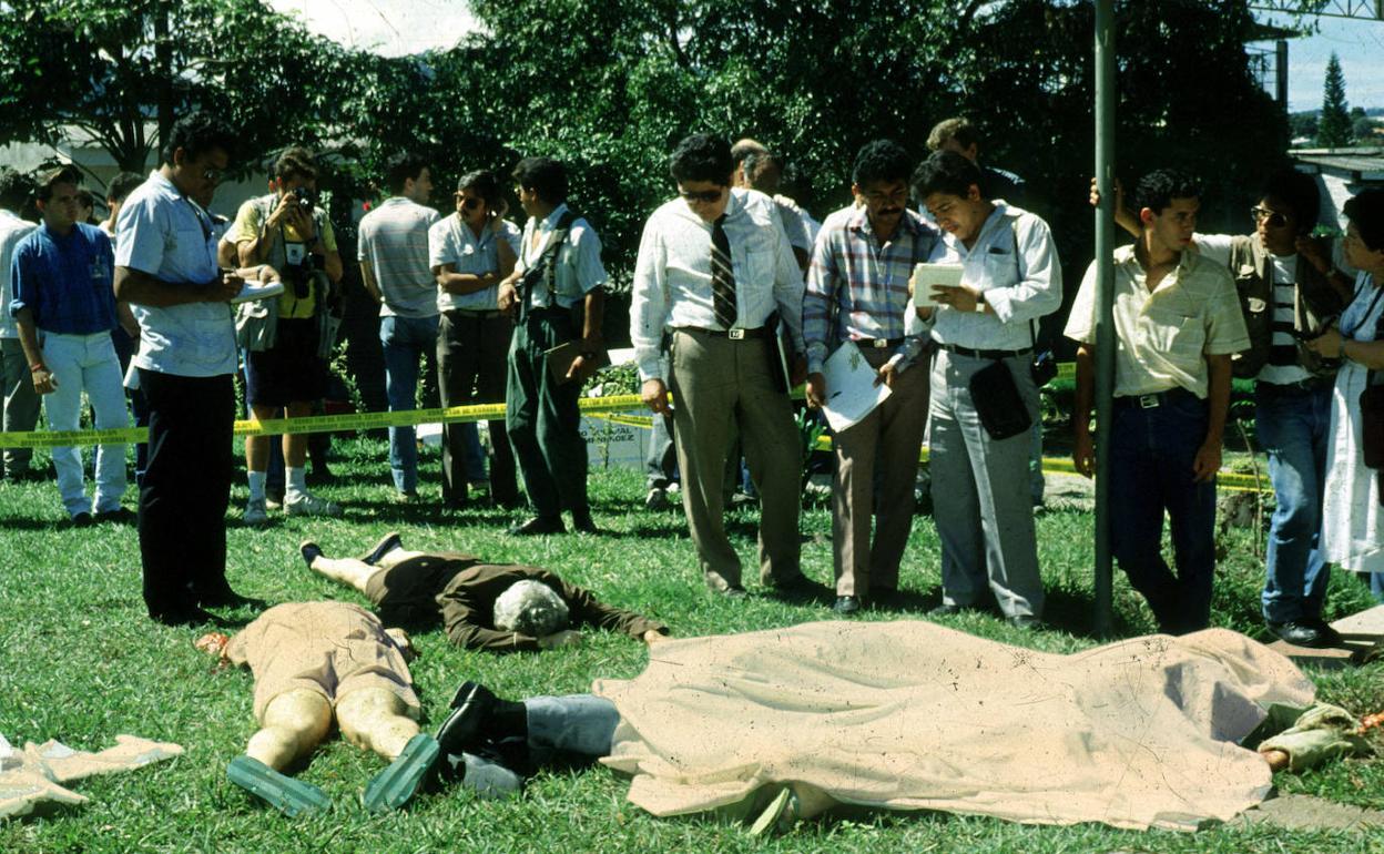 Ordenan detener al expresidente salvadoreño Cristiani por la muerte de los jesuitas españoles