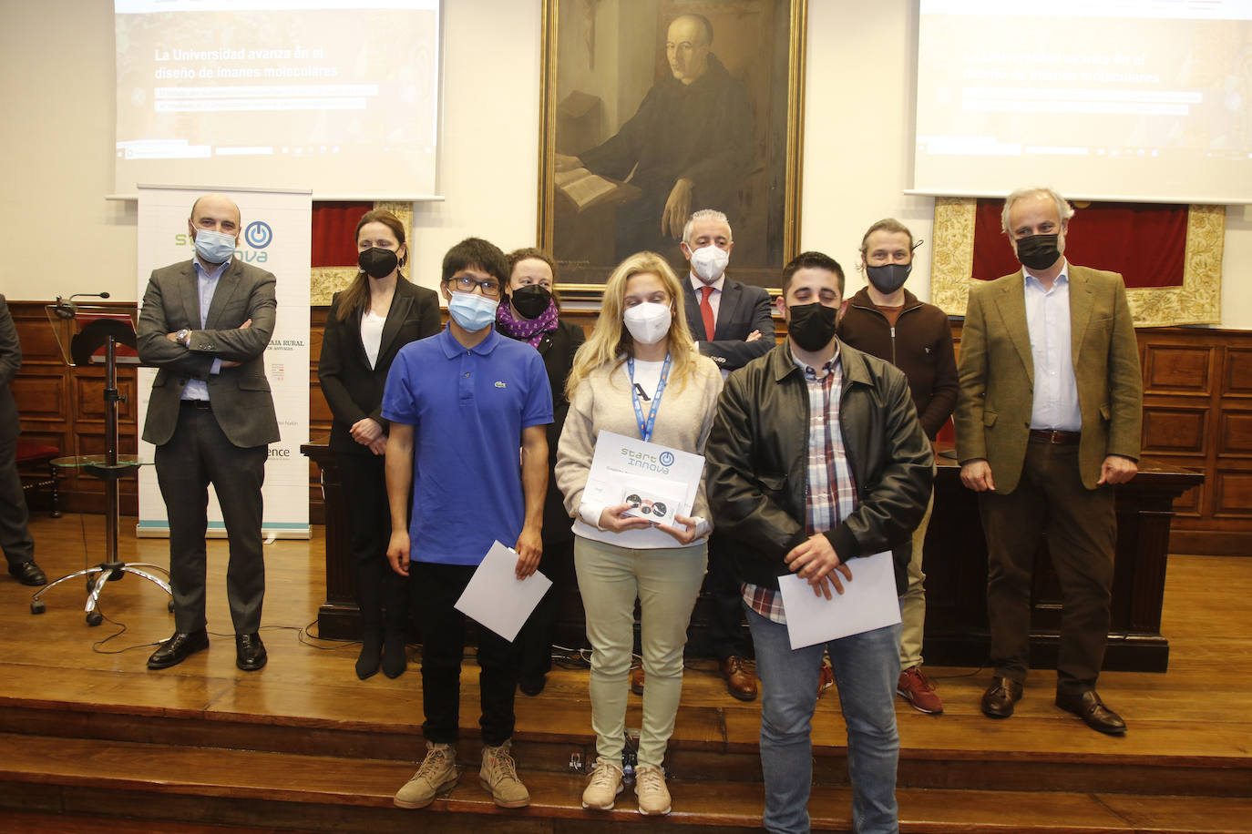 Los ganadores en la categoría de más de 18 años conquistaron al jurado con un proyecto de pastelería personalizada en el momento.