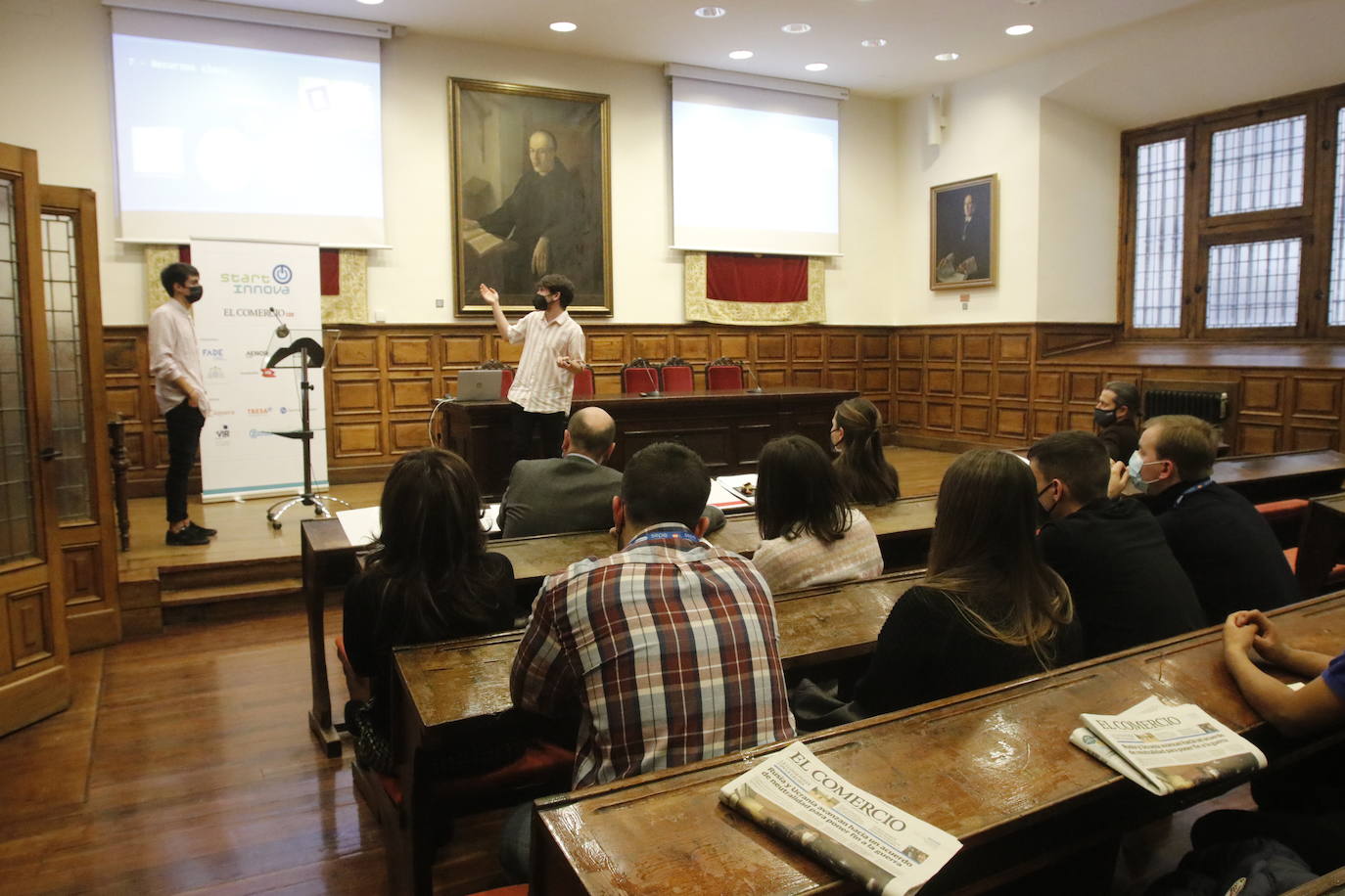 Los ganadores en la categoría de más de 18 años conquistaron al jurado con un proyecto de pastelería personalizada en el momento.