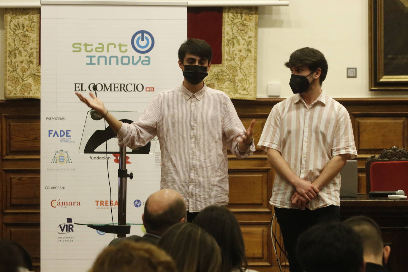 Los ganadores en la categoría de más de 18 años conquistaron al jurado con un proyecto de pastelería personalizada en el momento.