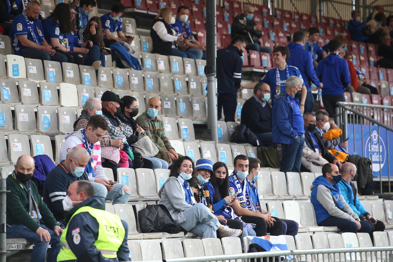 Fotos: ¿Estuviste en el Lugo - Real Oviedo? ¡Búscate!