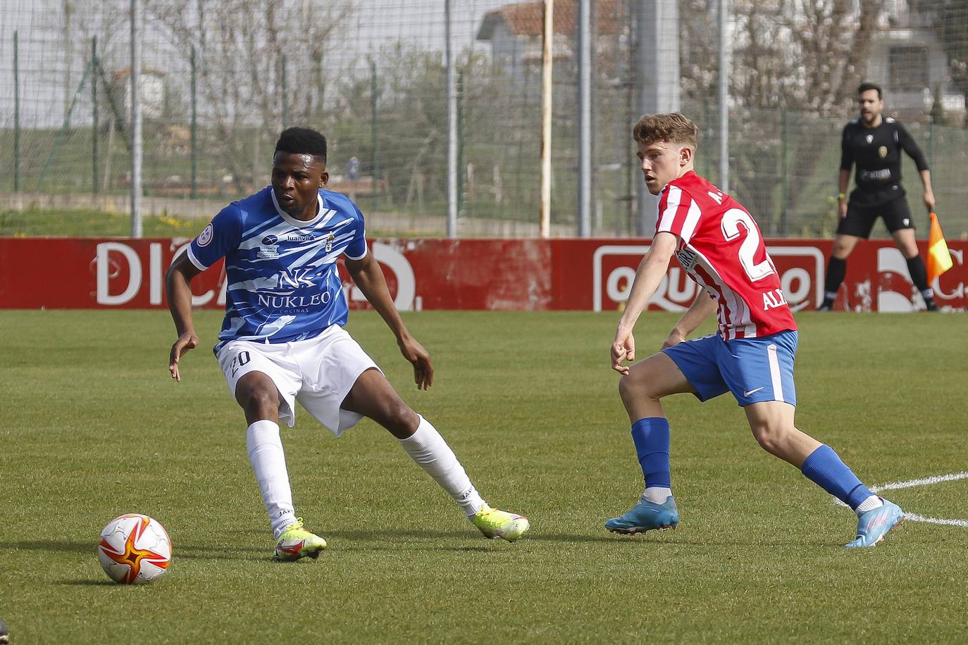 Fotos: Las mejores jugadas del Sporting B - San Martín (2-0)