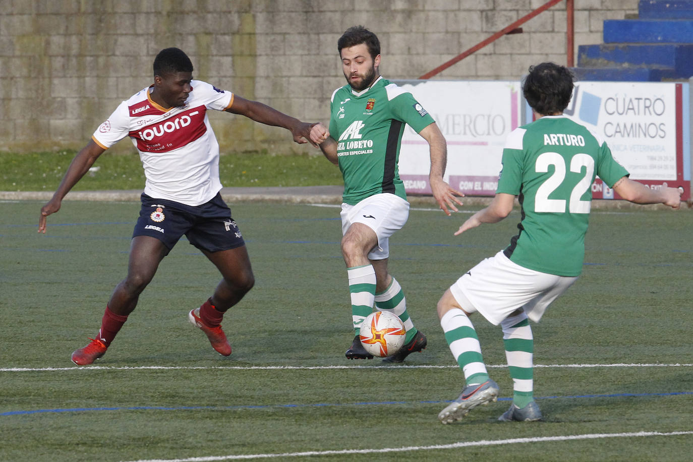 El Gijón Industrial encajó una derrota este miércoles en Santa Cruz ante el Llanes por 1-3 , uno de los equipos de la zona alta de la tabla de Tercera División. Los gijoneses están metidos en la zona de descenso.