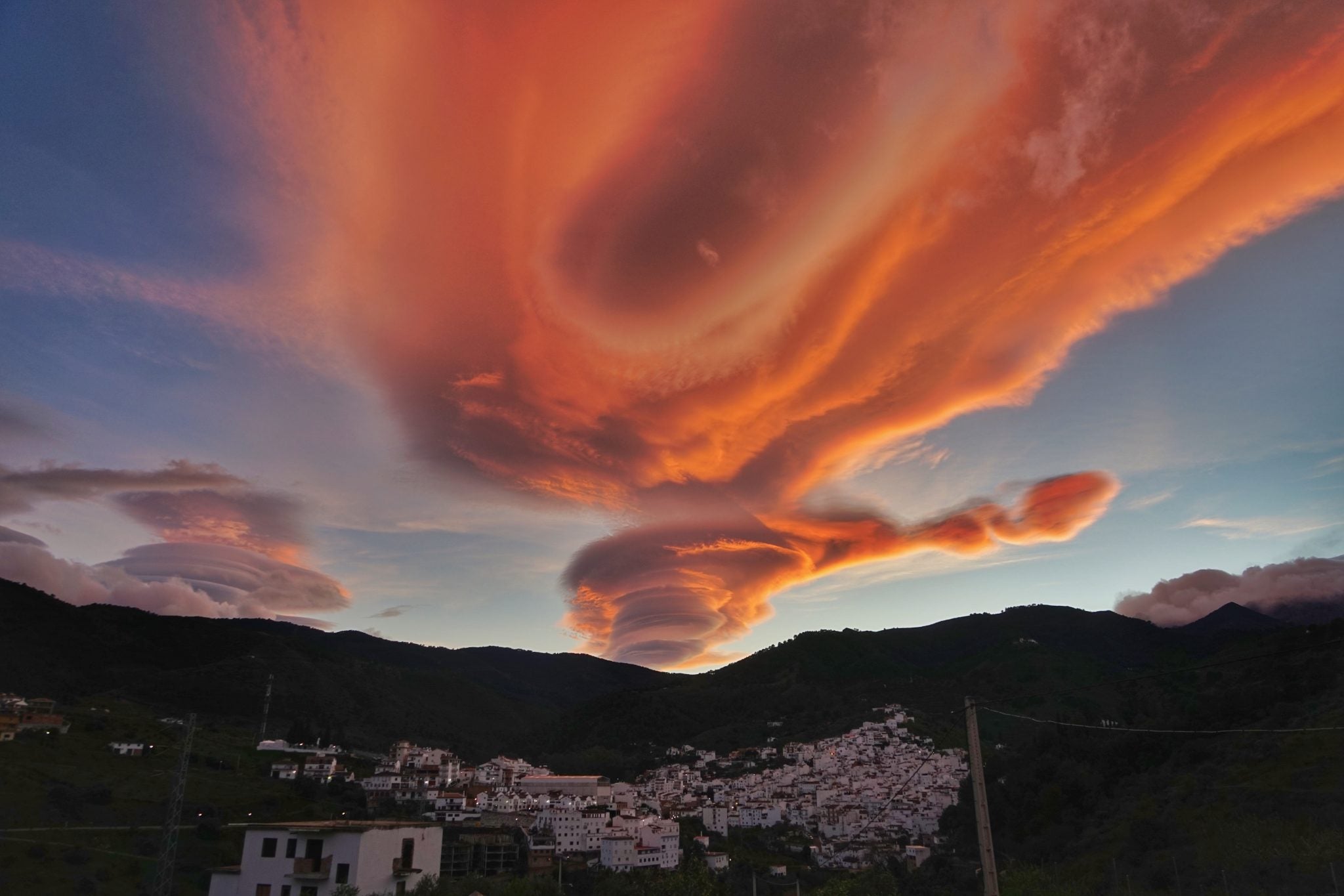 'Un atardecer en Tolox'. Imagen tomada en Málaga.