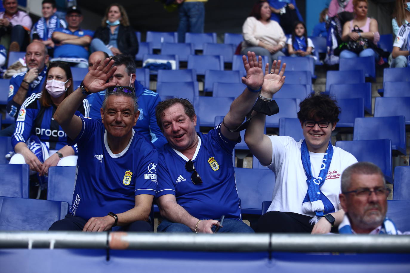 El conjunto azul se llevó la victoria en el Carlos Tartiere gracias a un gol de Bastón.