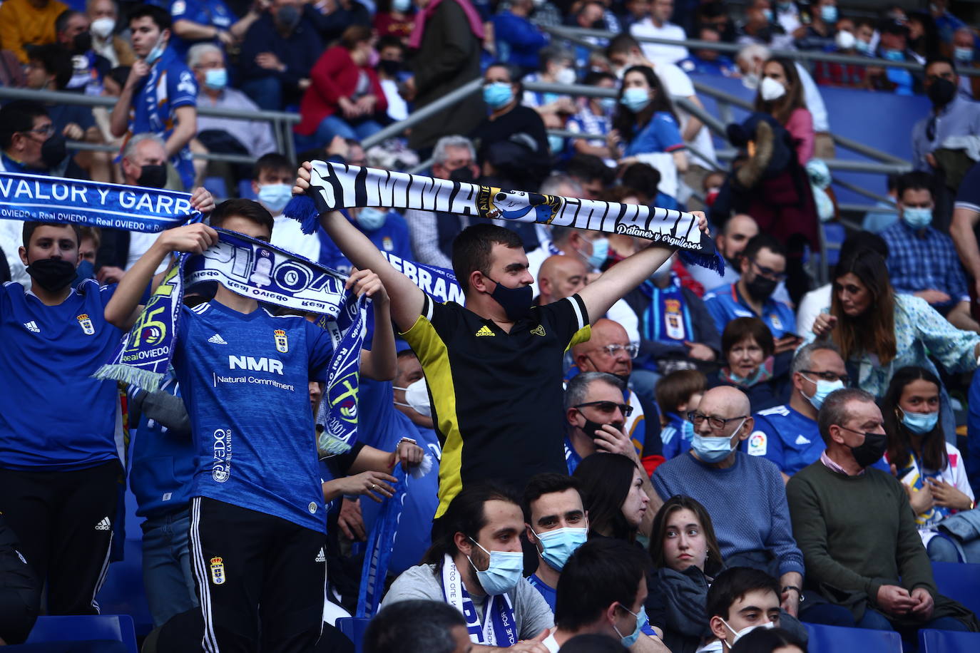 El conjunto azul se llevó la victoria en el Carlos Tartiere gracias a un gol de Bastón.