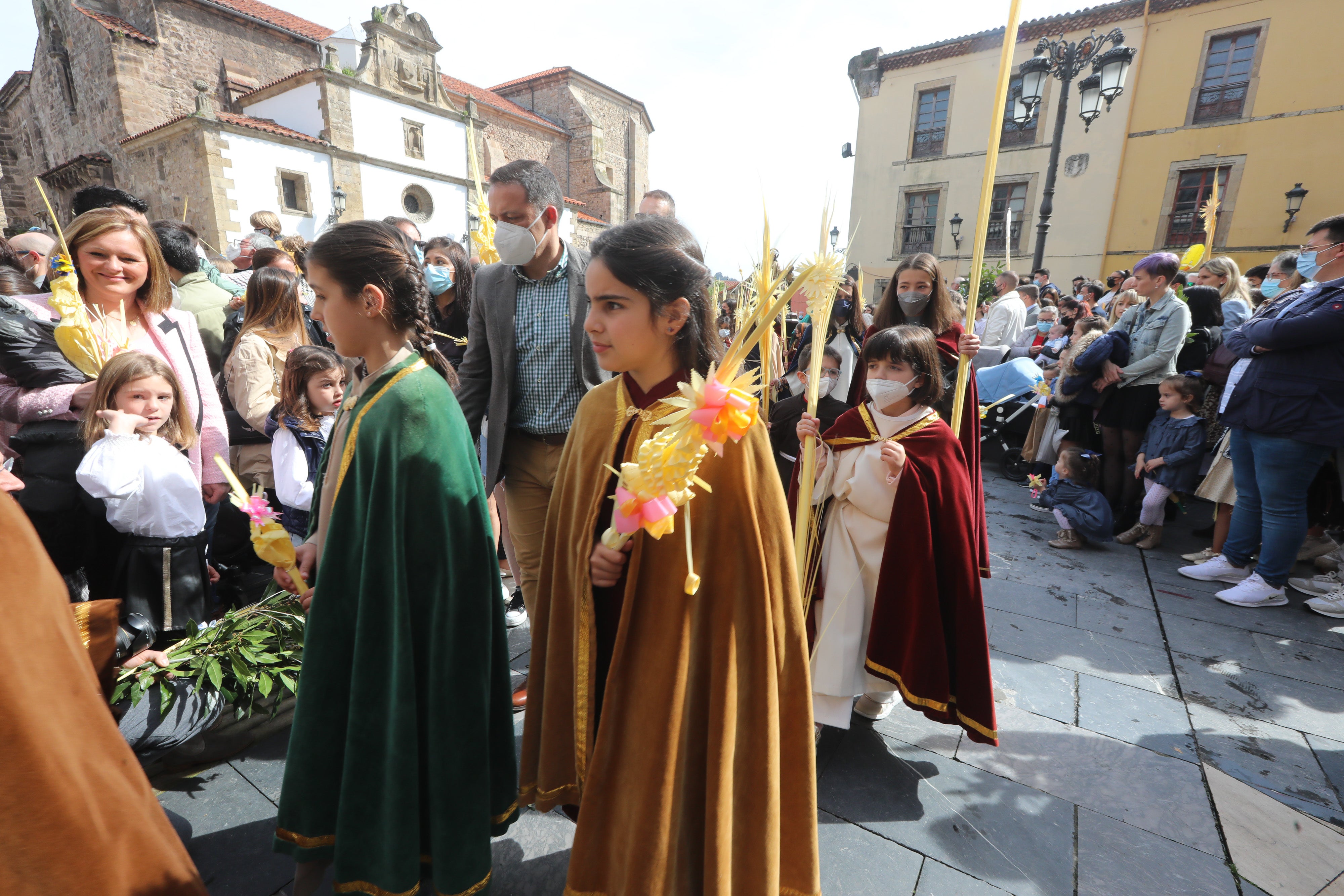 Fotos: Avilés recupera el Domingo de Ramos