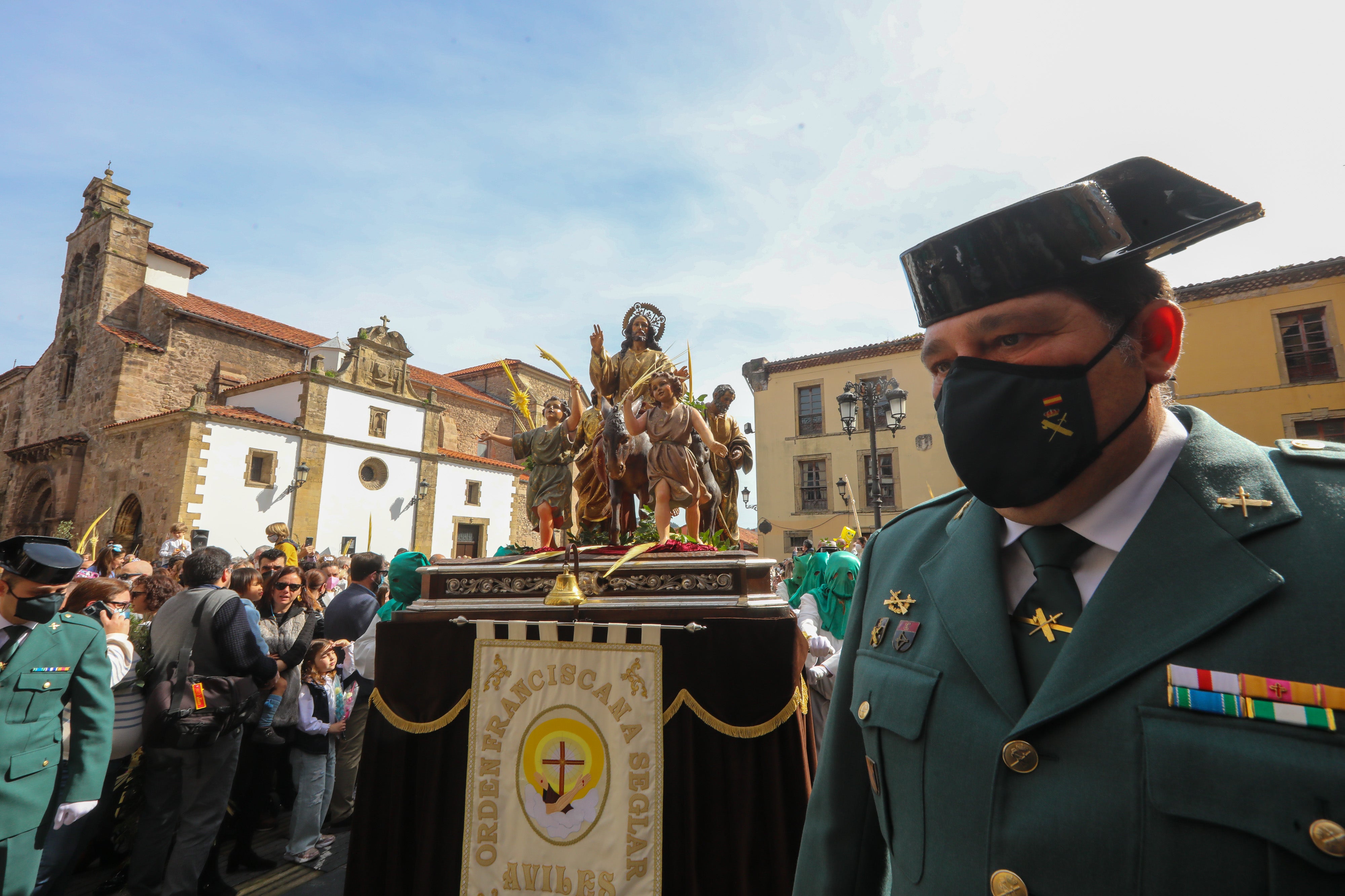 Fotos: Avilés recupera el Domingo de Ramos