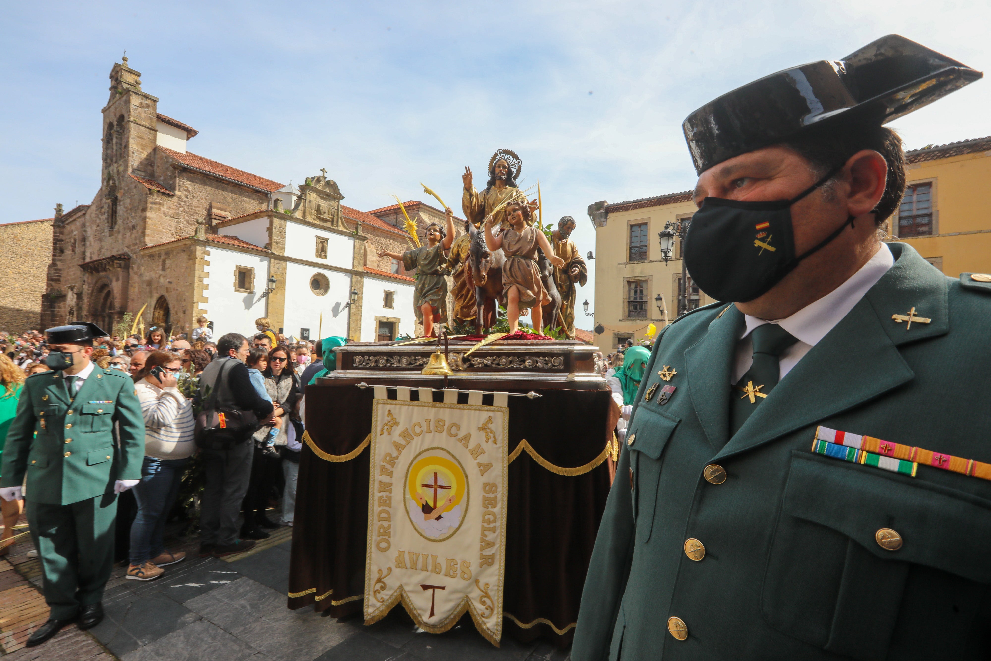 Fotos: Avilés recupera el Domingo de Ramos