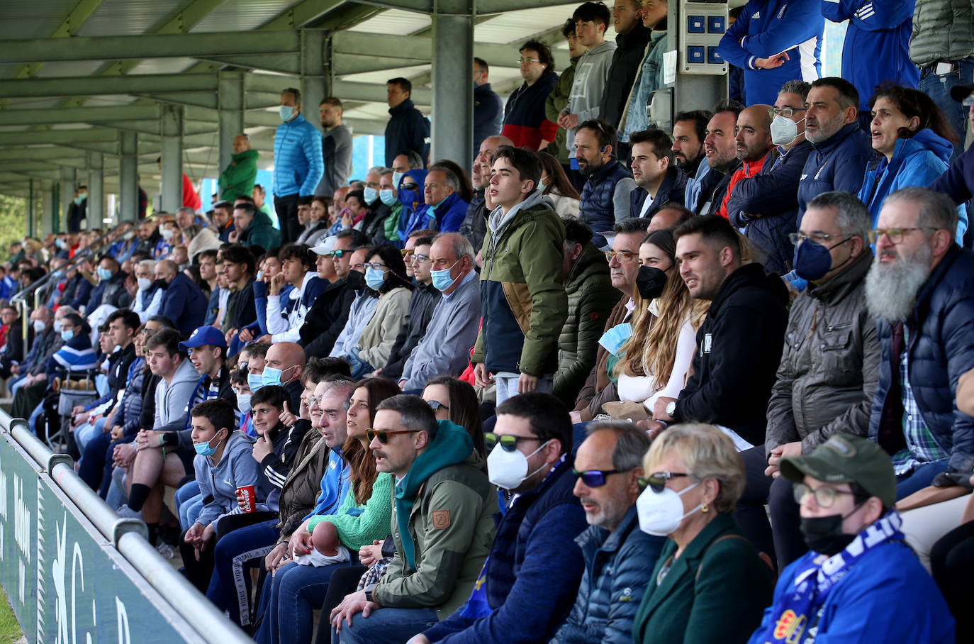 Fotos: Las mejores imágenes del Oviedo B - Llanes