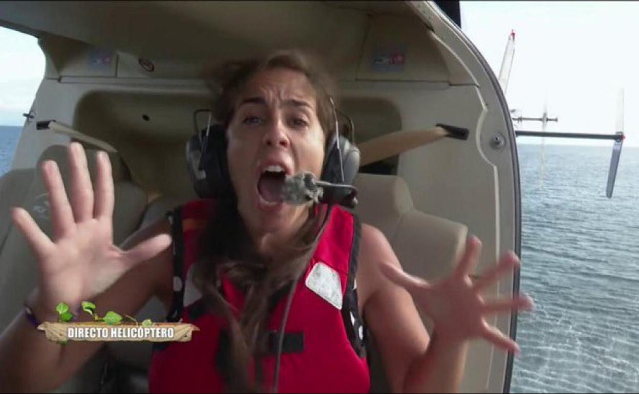 Anabel se enfrenta a la llegada a la isla de 'Supervivientes'. 