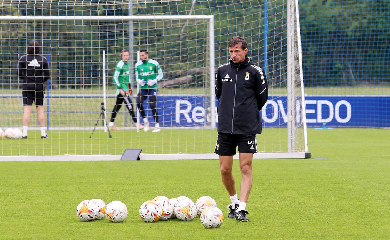 Ziganda, en un entrenamiento del Oviedo.