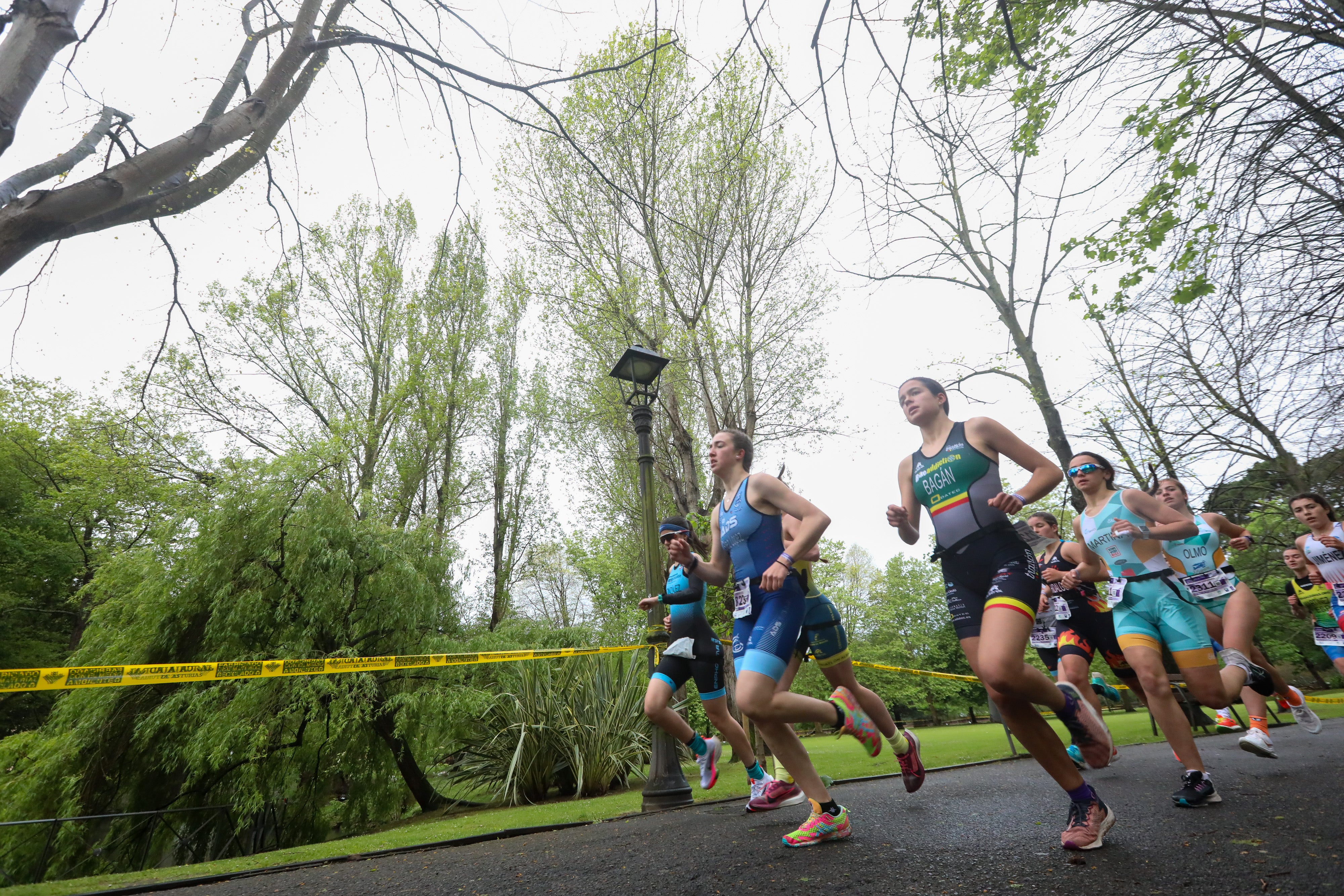 Fotos: El Duatlón vence a la lluvia en su primera jornada