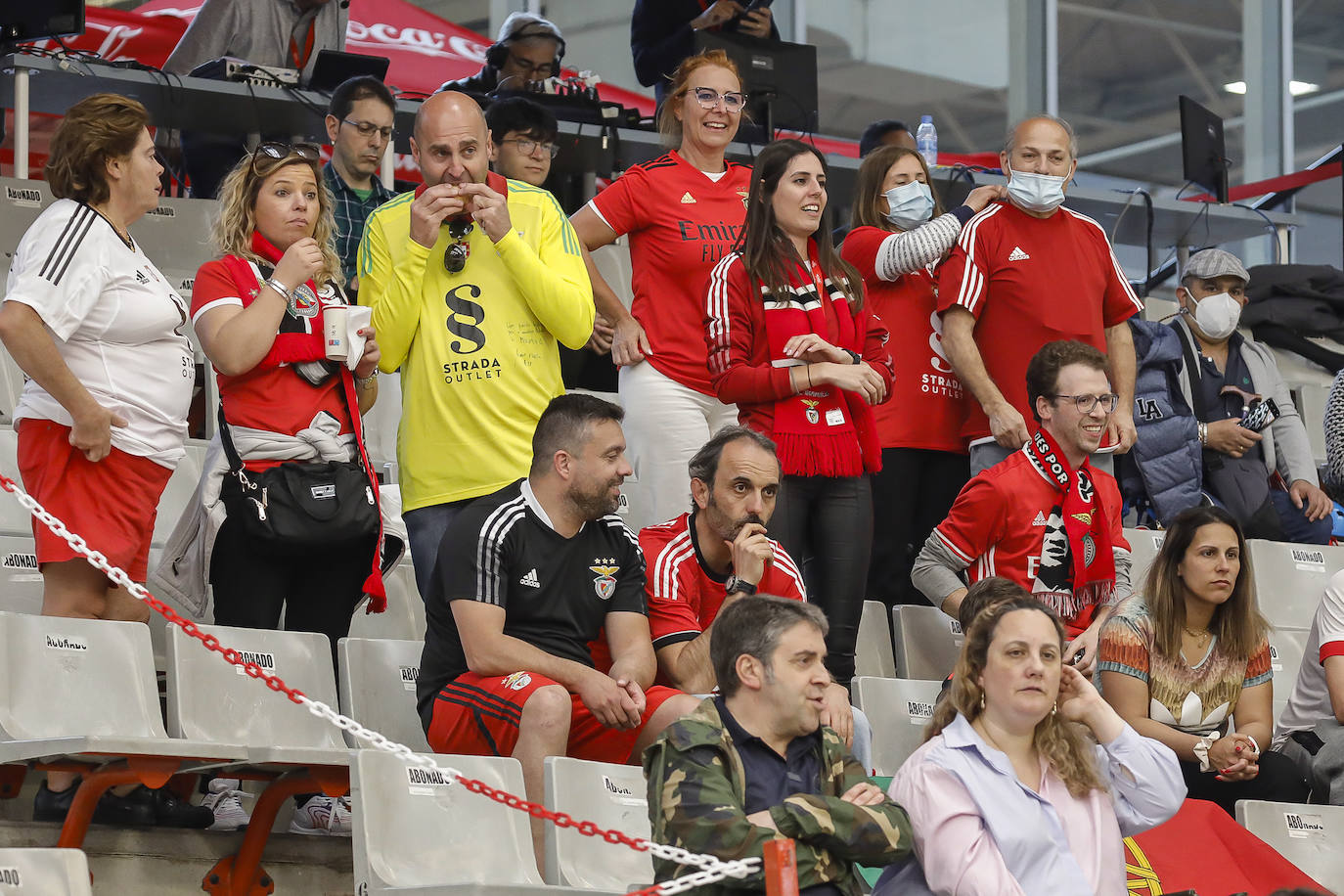 Fotos: Las mejores imágenes del Benfica - Palau