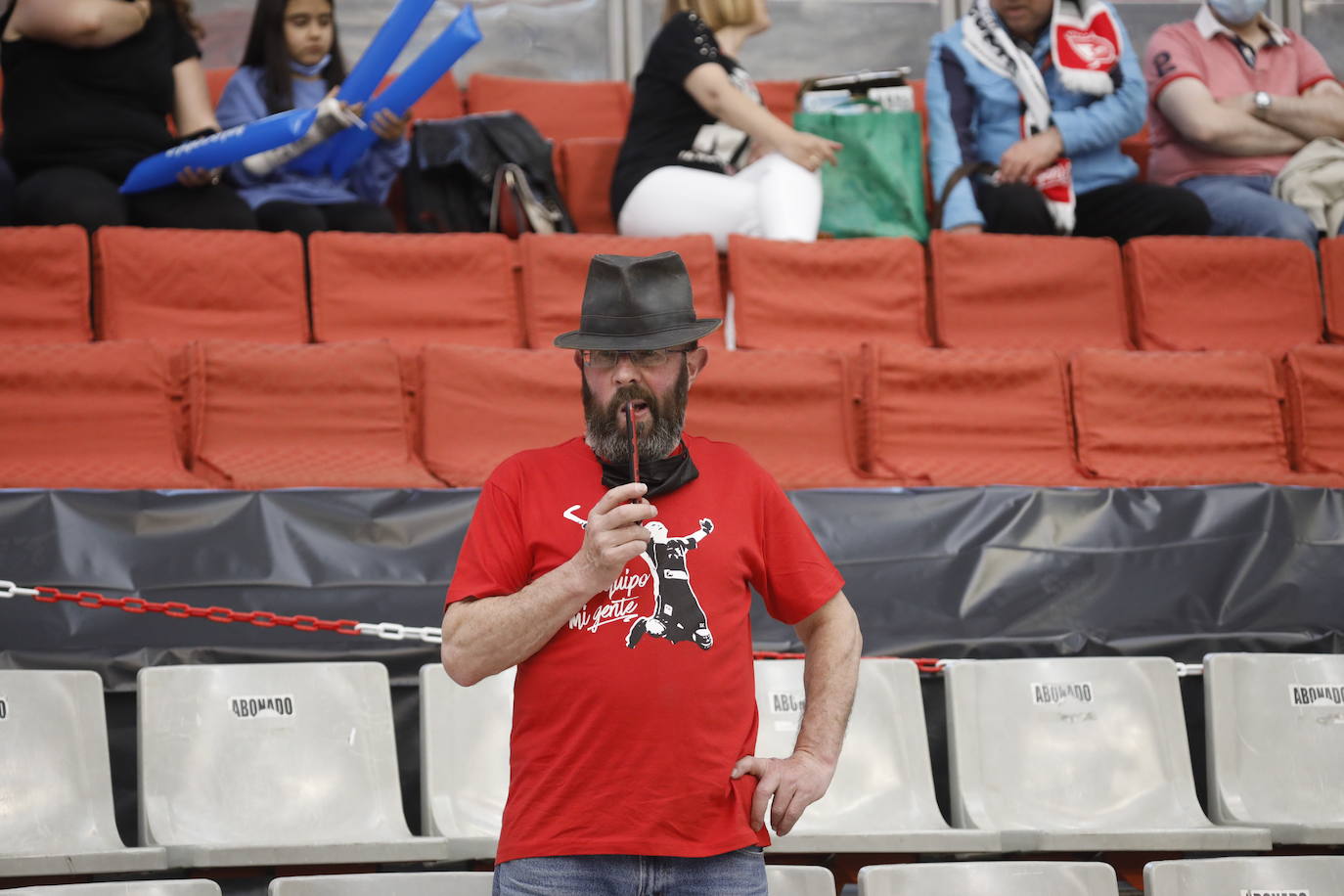 Fotos: Las mejores imágenes del Benfica - Palau