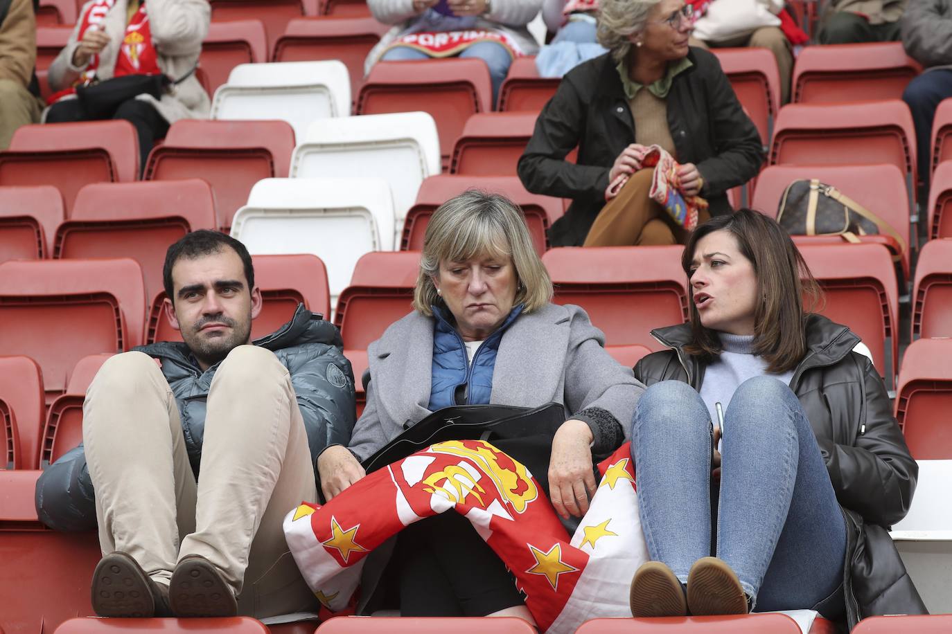 Fotos: ¿Estuviste en el Sporting - Ibiza? ¡Búscate!