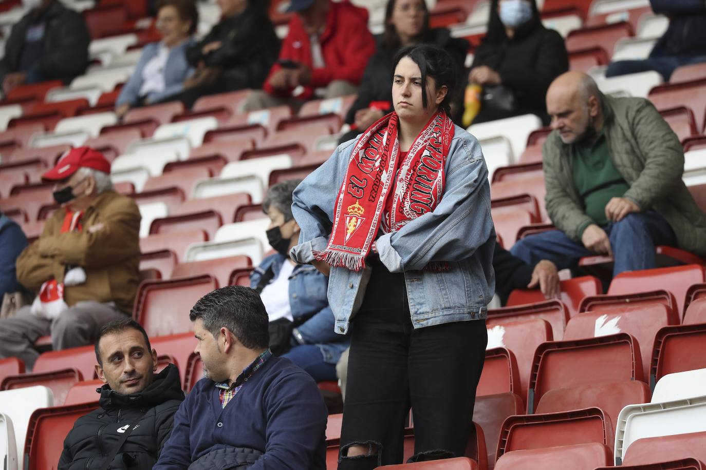 Fotos: ¿Estuviste en el Sporting - Ibiza? ¡Búscate!