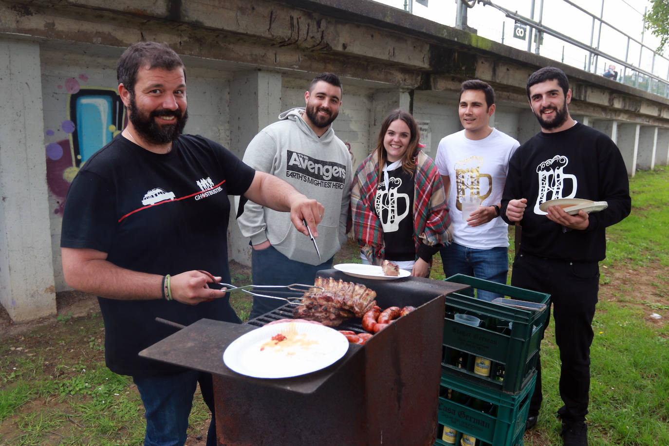 Fotos: La Jira al Pantano de Trasona regresa con una fiesta para 5.000 personas