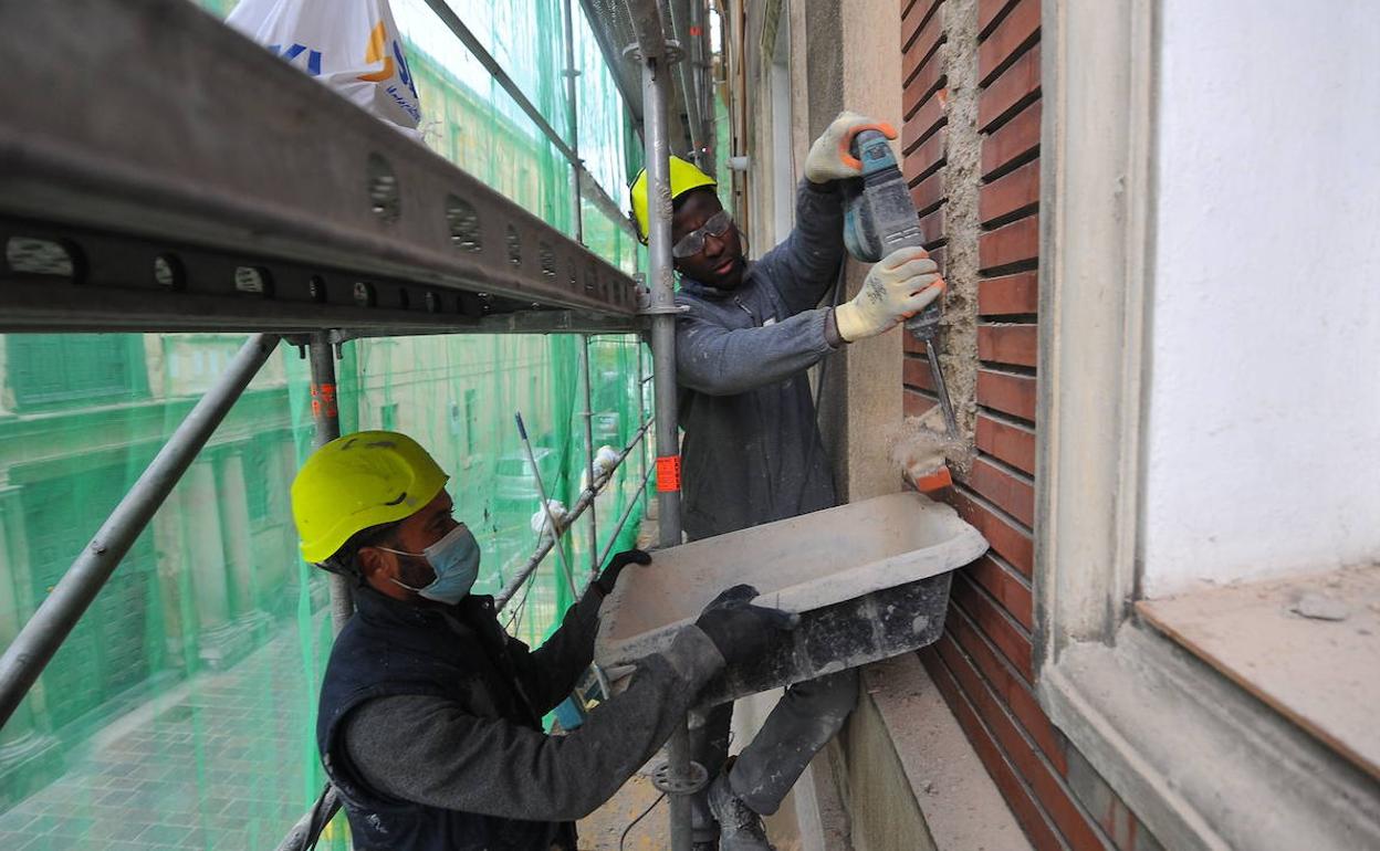 La Seguridad Social gana 2.350 afiliados en Asturias en abril, hasta los 371.130 cotizantes