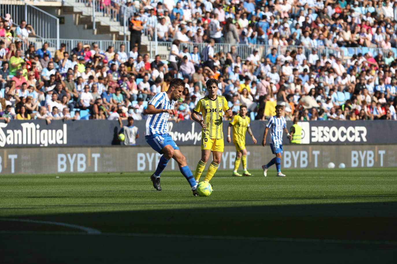 Fotos: Las mejores imágenes del Málaga - Oviedo