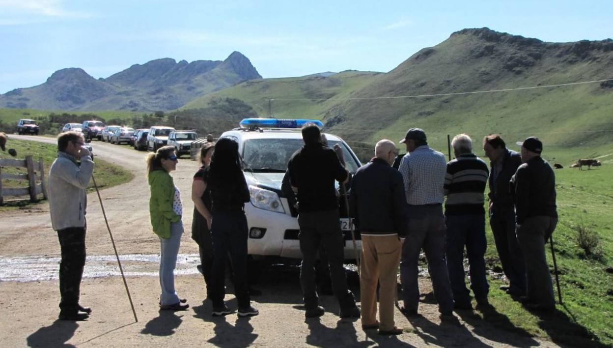 La Guardia Civil acudió al lugar y levantó atestado de los sucedido. 