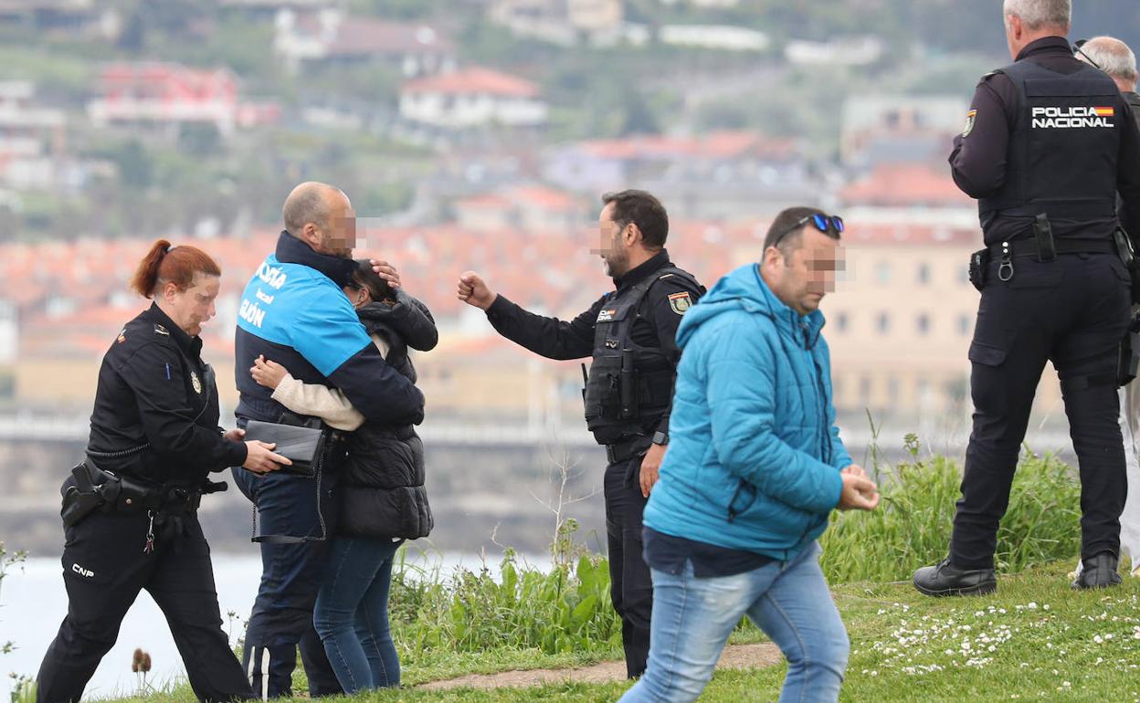 La Policía vuelve a salvar a otra persona en Gijón