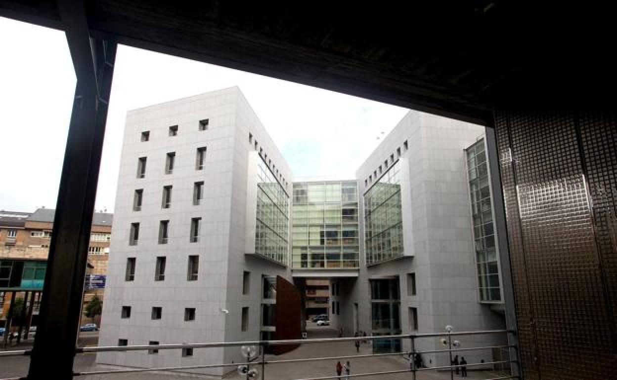 El Palacio de Justia, en Oviedo.