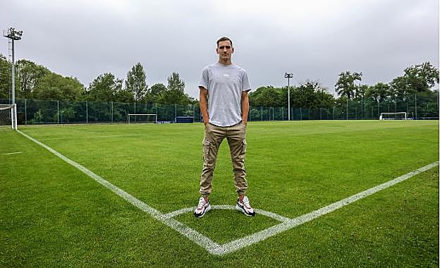 «El Tartiere nos hace ganar duelos, correr el doble y tener más ocasiones»