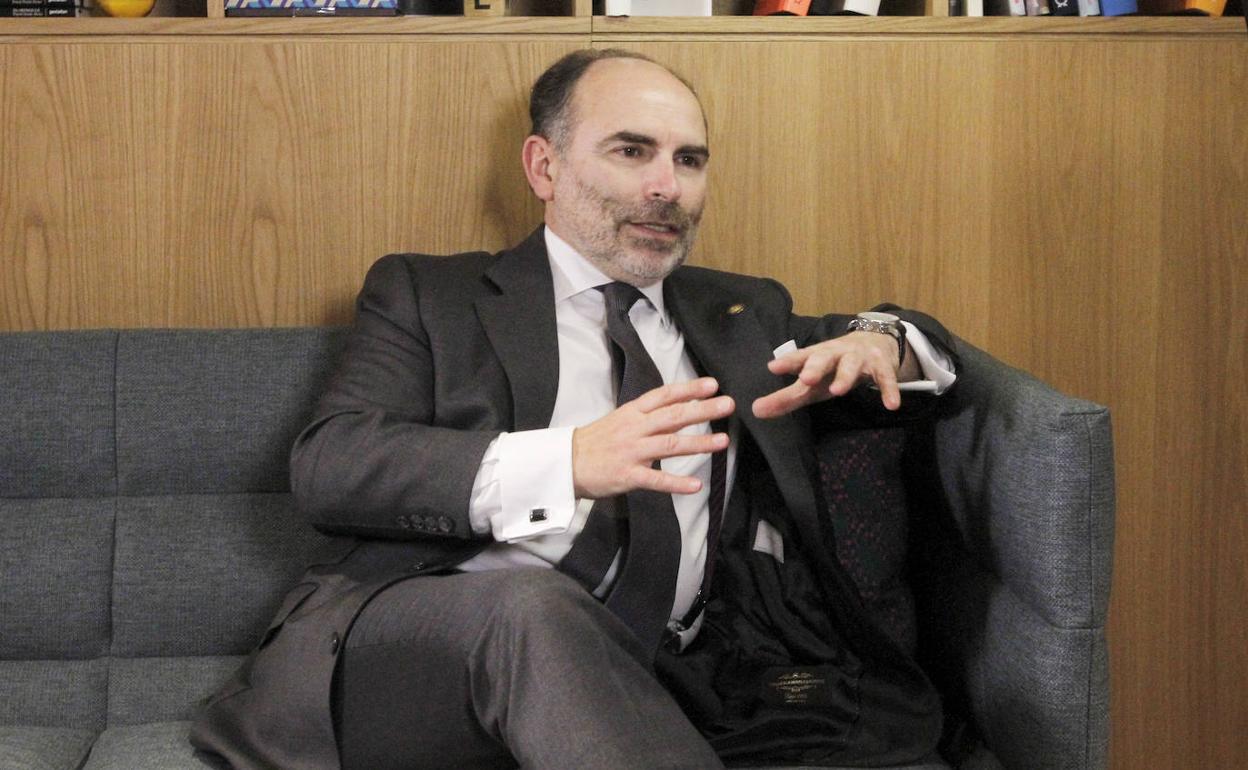 El rector de la Universidad de Oviedo, Ignacio Villaverde. 