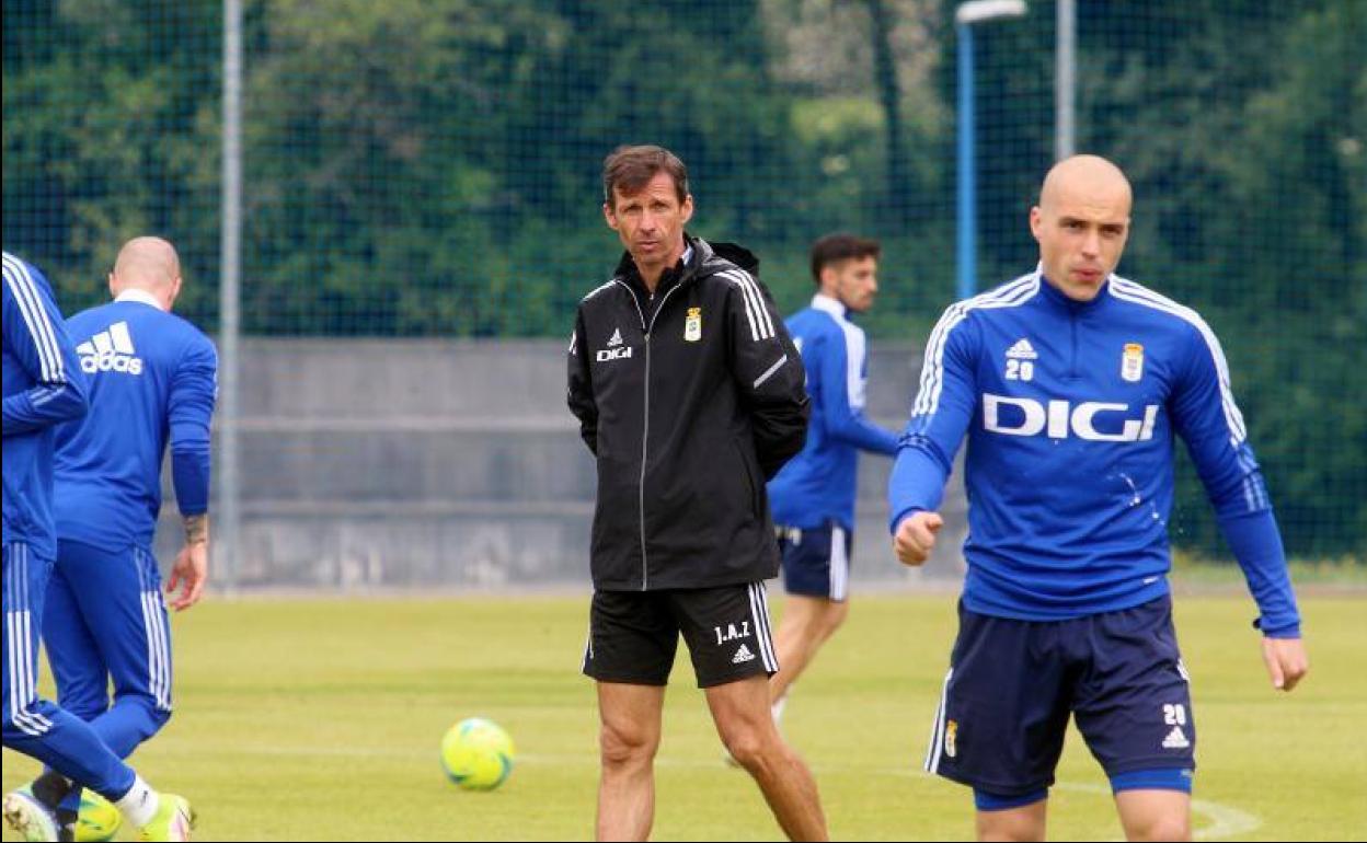 Ziganda durante el entrenamiento del Real Oviedo esta mañana.