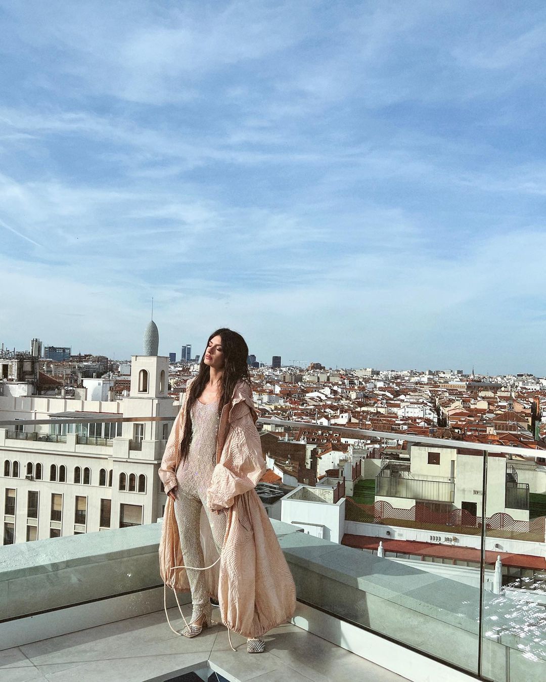 Madame de la Rosa, tan llamativa como siempre.