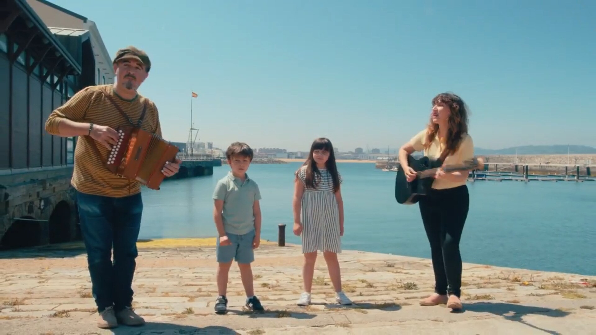 El Puerto Deportivo escenario del nuevo videoclip de Alicia Álvarez