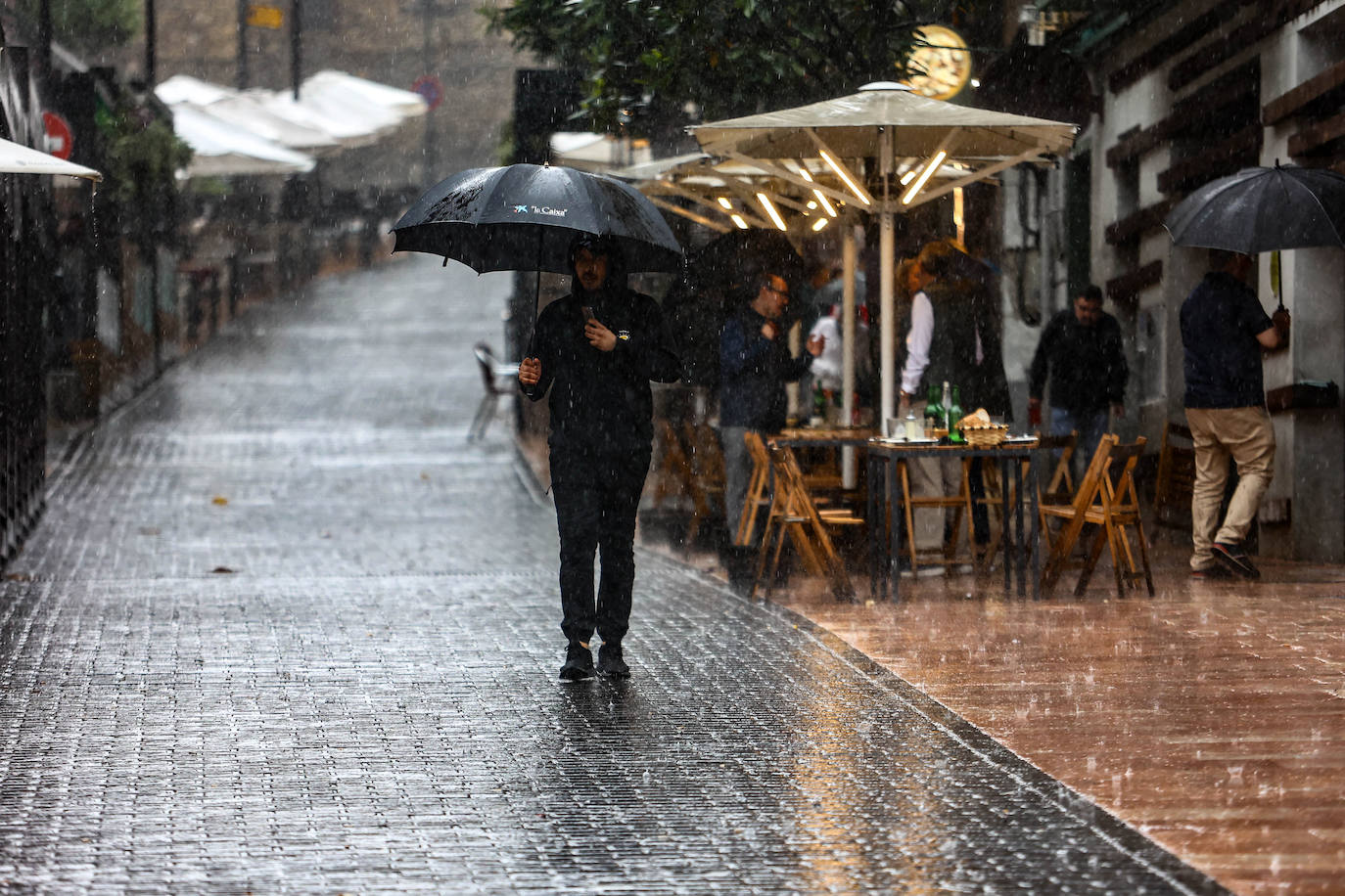 Fotos: Las espectaculares imágenes de la tormenta en Oviedo