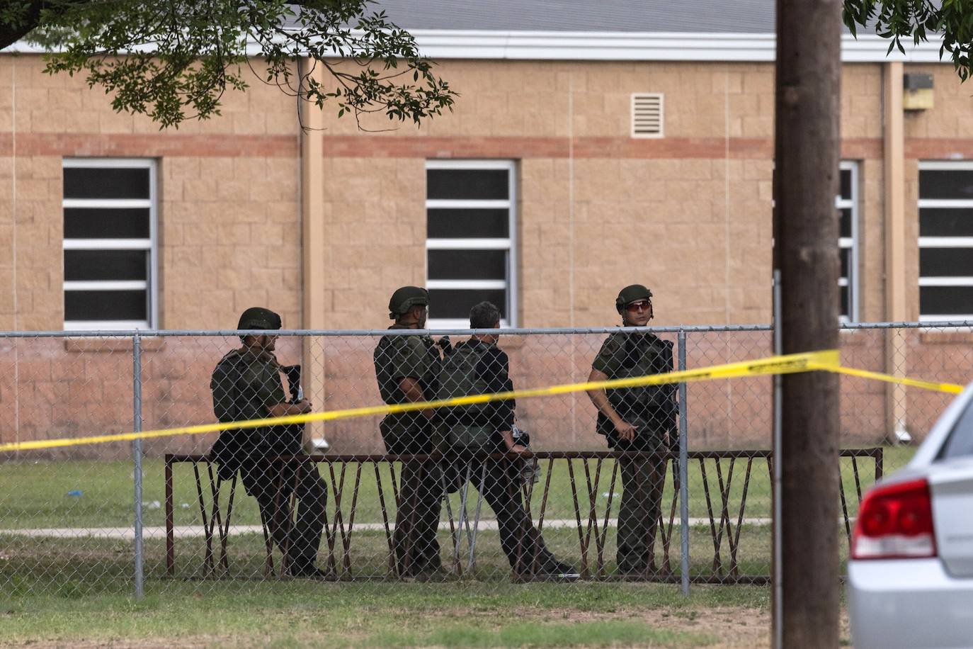 Un joven de 18 años mata a 19 niños y dos adultos en el ataque registrado en la Escuela Elemental Robb de Uvalde.