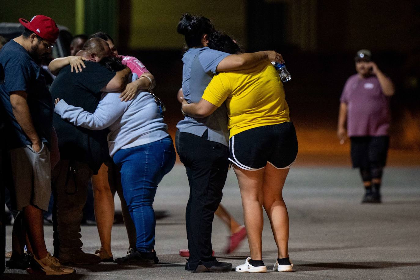 Un joven de 18 años mata a 19 niños y dos adultos en el ataque registrado en la Escuela Elemental Robb de Uvalde.