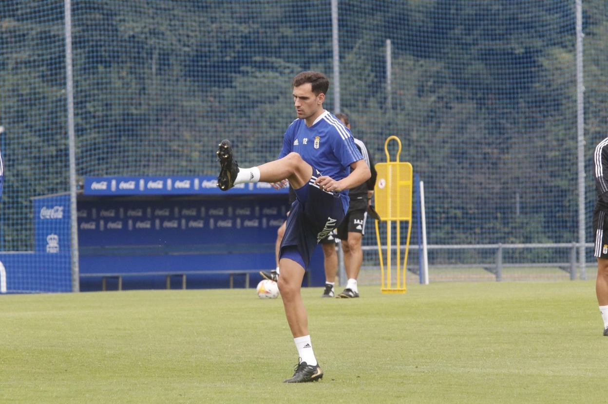 Dani Calvo, durante un entrenamiento, en El Requexón.