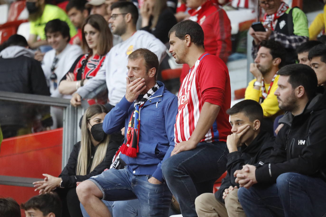 Fotos: ¿Estuviste en el Sporting-Las Palmas? ¡Búscate!