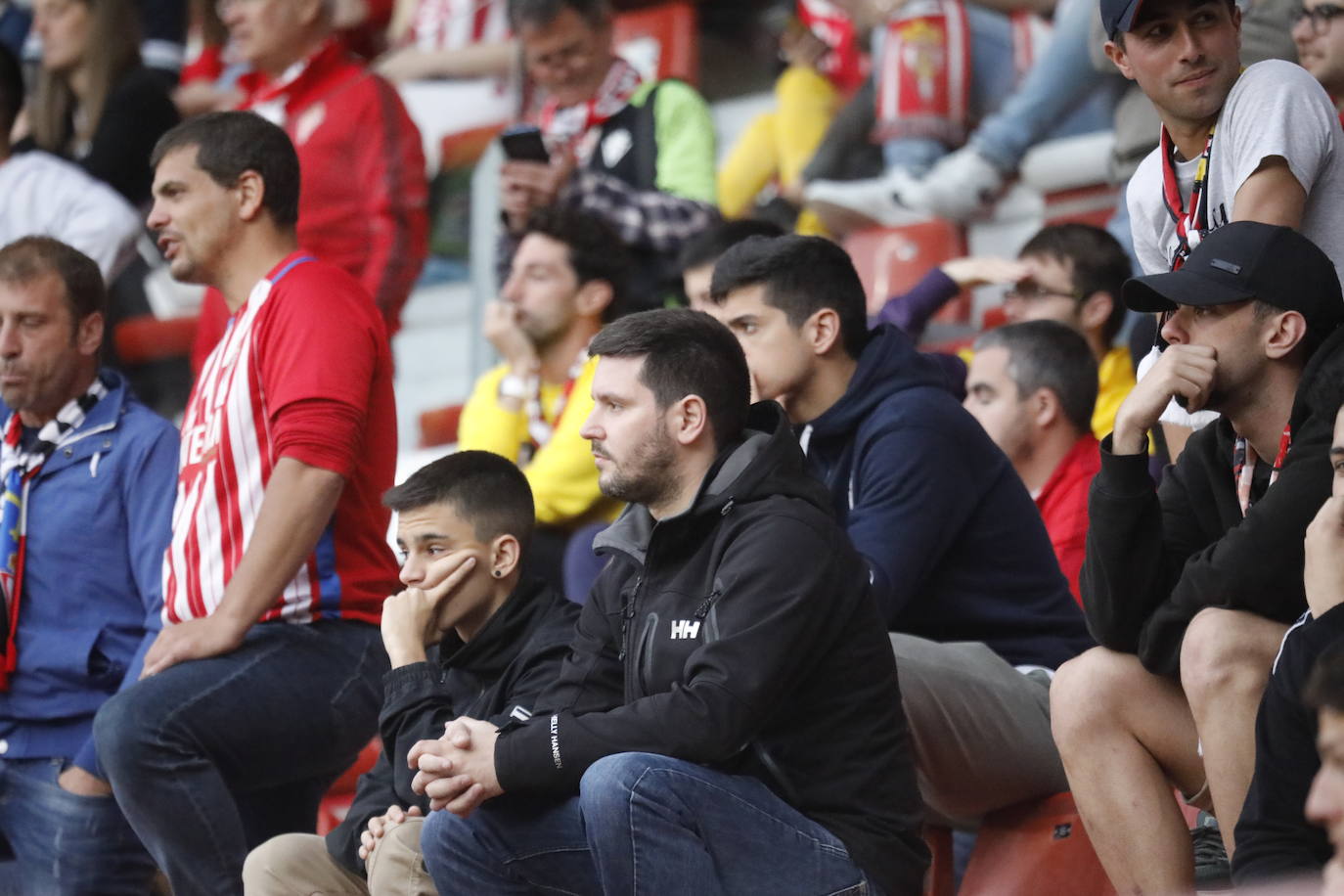 Fotos: ¿Estuviste en el Sporting-Las Palmas? ¡Búscate!