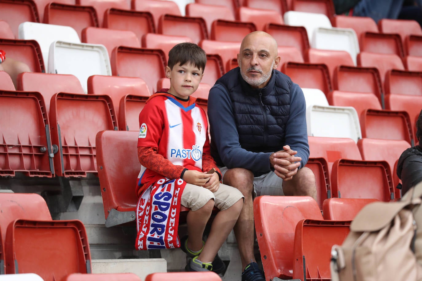 Fotos: ¿Estuviste en el Sporting-Las Palmas? ¡Búscate!