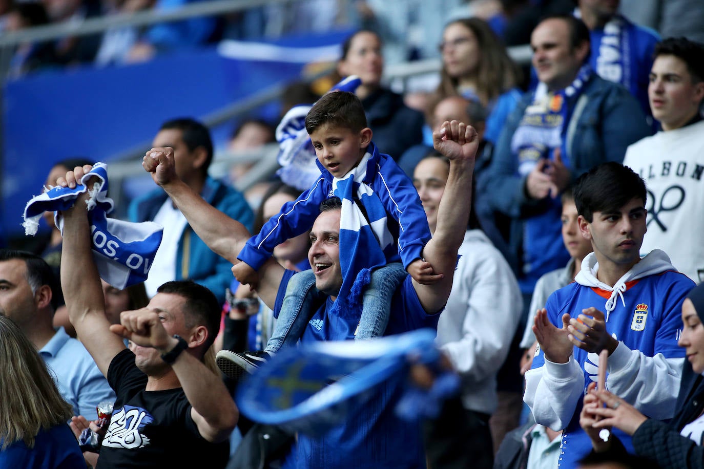 Fotos: Las mejores imágenes del Oviedo - Ibiza